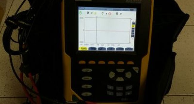 Analizzatore di rete elettrica: misurare potenza e qualità