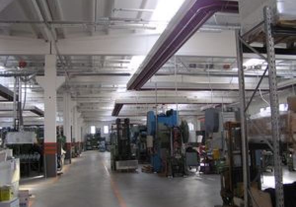 Realizziamo impianti elettrici industriali Bologna